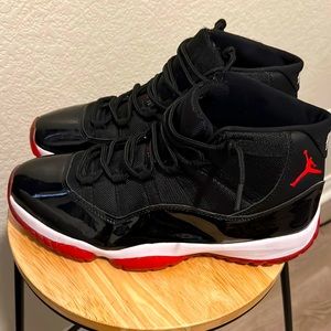 Men’s size 12 gently used jordan red and black no returns